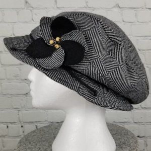 Slouchy newsboy flower brimmed cap hat